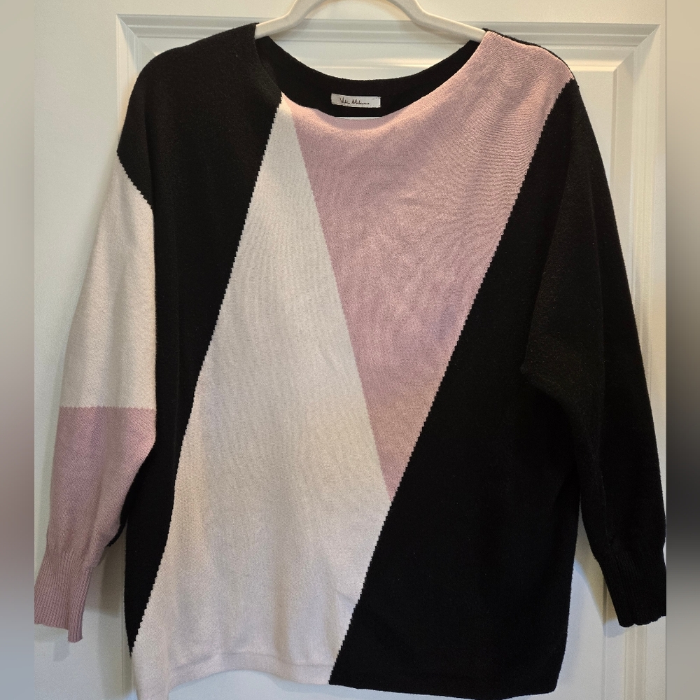 Chic Colorblock Sweater - Black, Pink, White